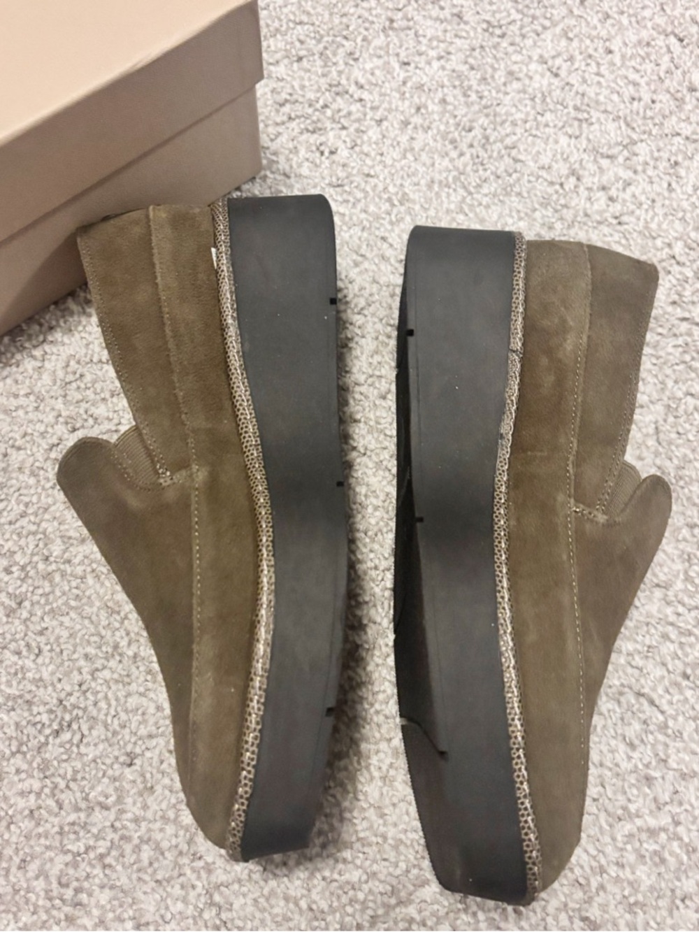 Donald Pliner Wallis Slip On Shoes - Picture 5 of 7